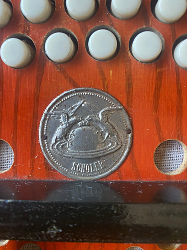 Vintage scholer button - vintage,